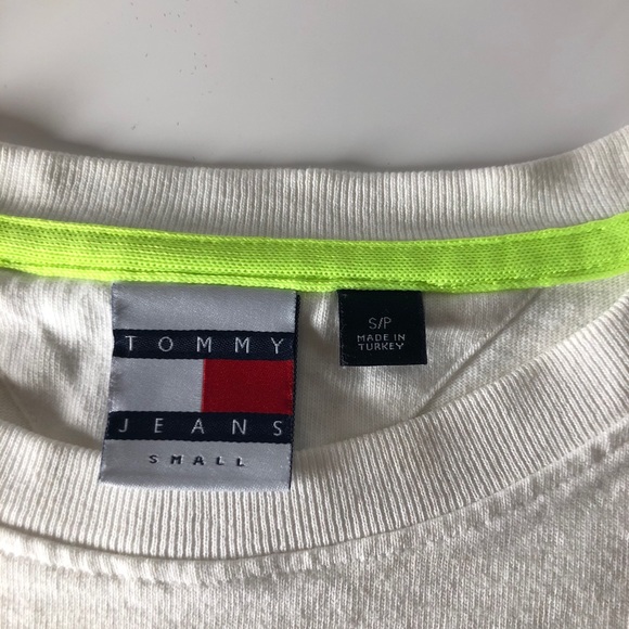 Tommy Hilfiger T-Shirt - Picture 4 of 4